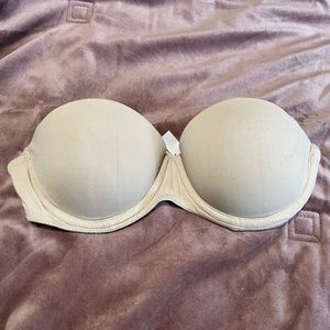 Strapless bra
